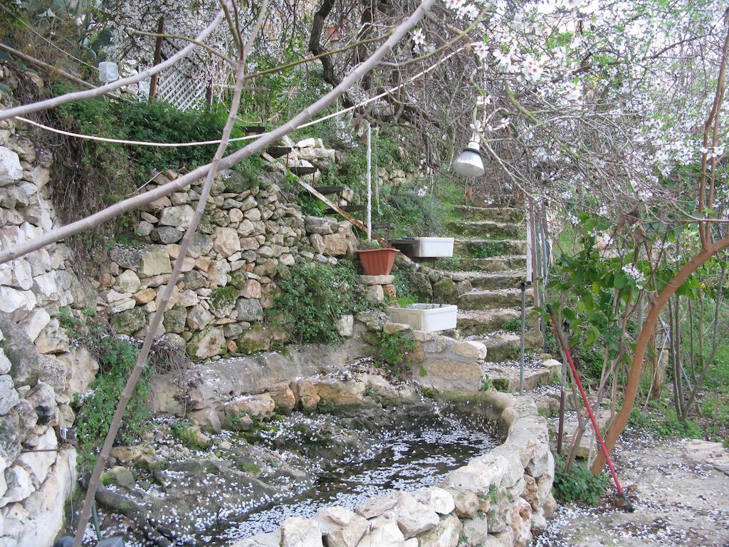View Of The Valley Guest House Jérusalem Extérieur photo